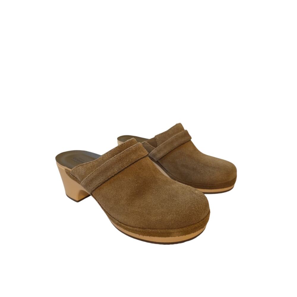 Crocs Sarah Tan Suede Triple Comfort Womens Size 7 Clogs Mules 203415